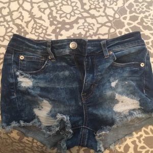 AE woman shorts